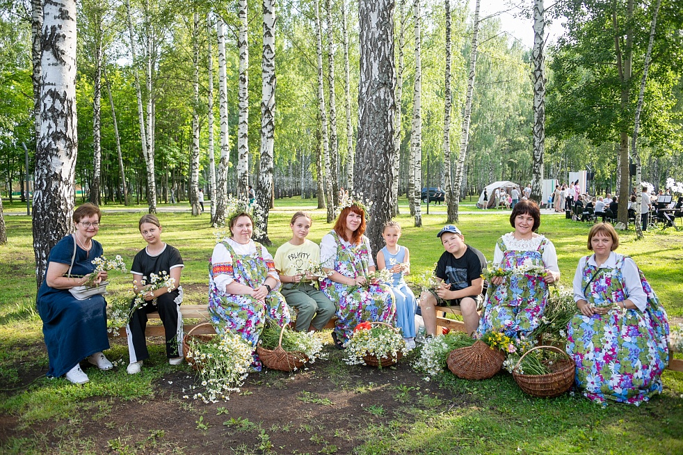 Парад эмоций и семейных традиций: как Нижнекамск отпраздновал День семьи 