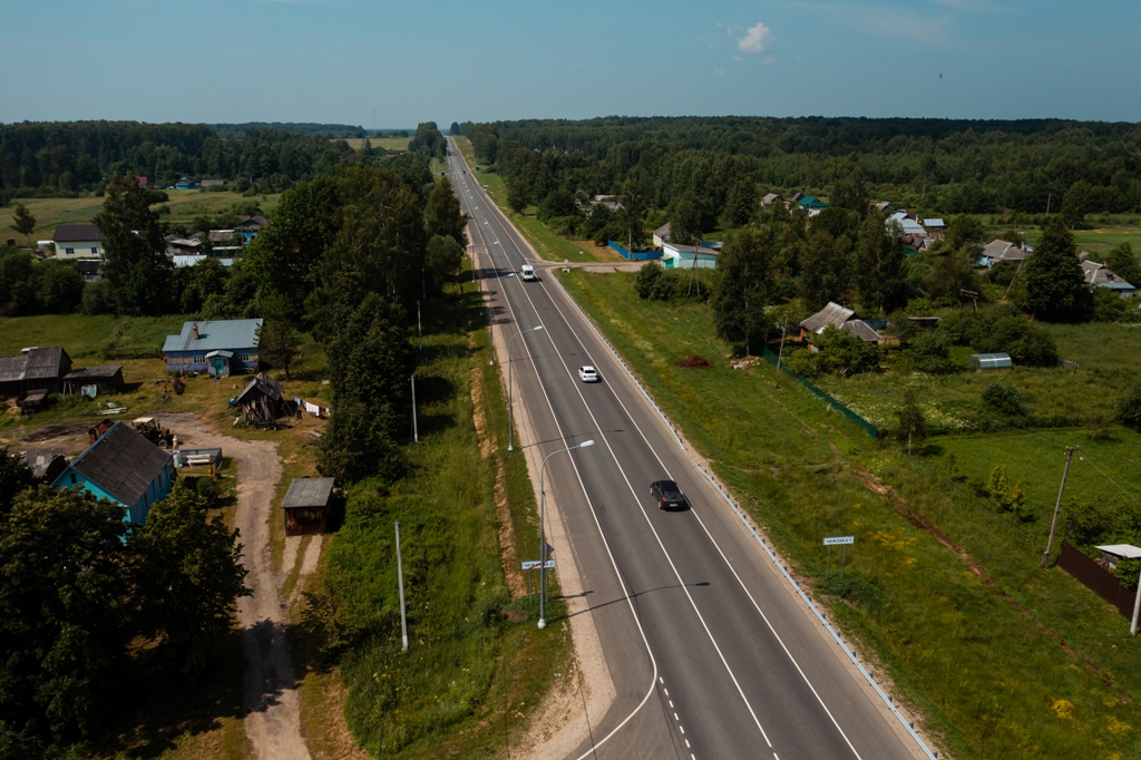 В Смоленской области в 2025 году приведут в порядок более 100 километров региональных и местных дорог