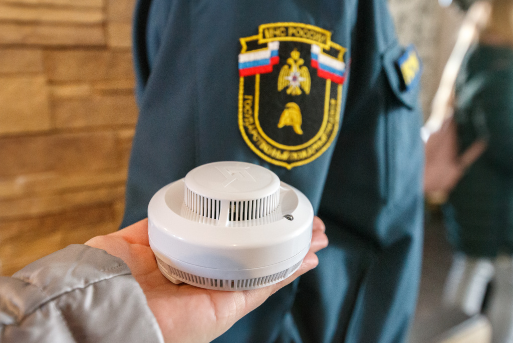 Спасение жизней: как работает акция по установке пожарных извещателей в Татарстане