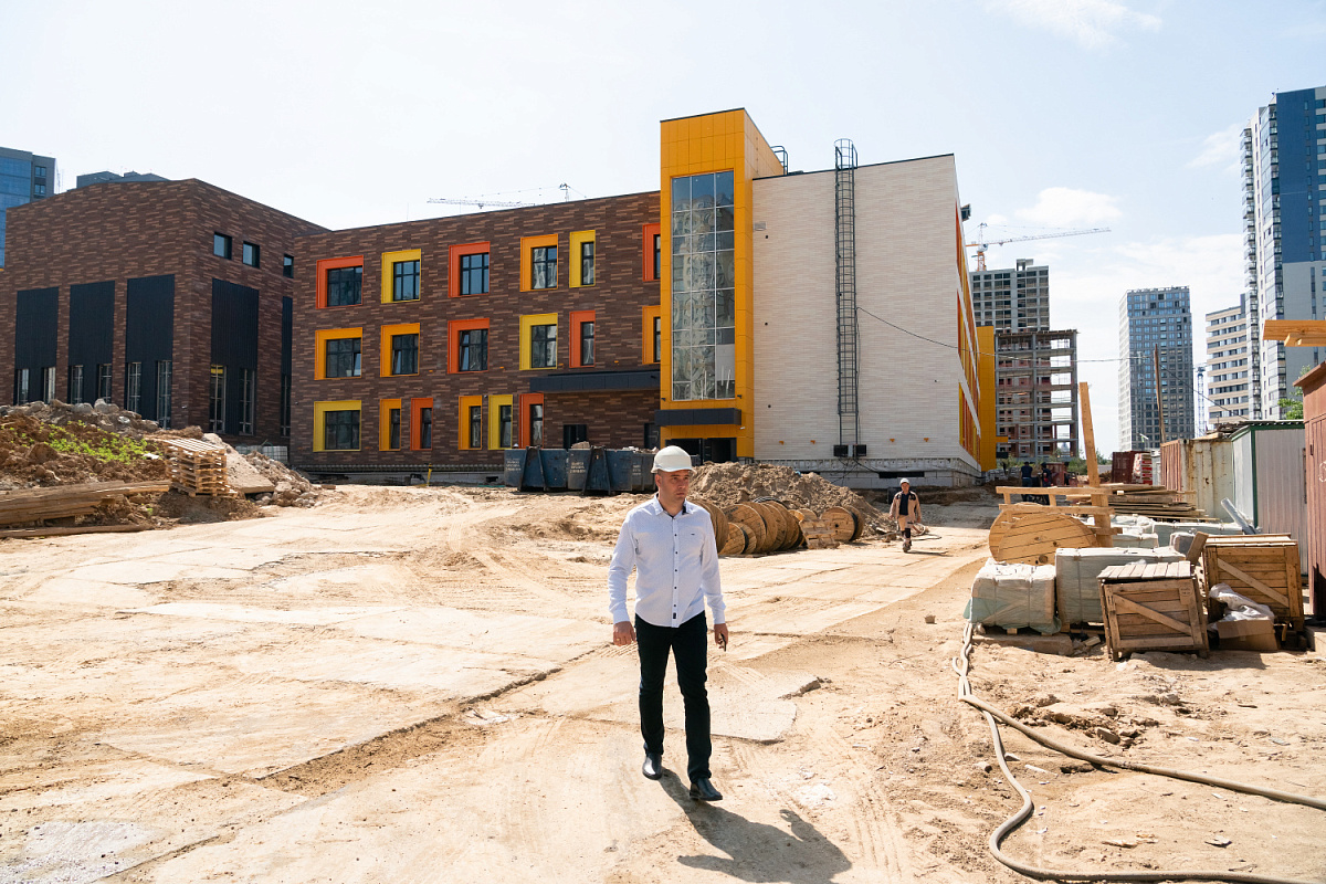 Такие нужные школы в новых ЖК, каток в селе и студенческое общежитие: что построят в Татарстане в 2025 году